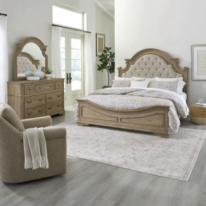 Liberty Furniture IndustriesQueen Uph Bed, Dresser & Mirror