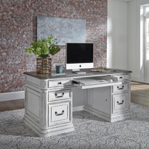 Liberty Furniture IndustriesJr Executive Desk Top