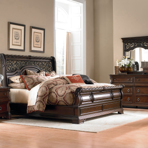 Liberty Furniture IndustriesKing Sleigh Bed, Dresser & Mirror