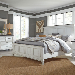 Liberty Furniture IndustriesKing California Panel Bed, Dresser & Mirror