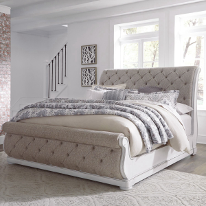 Liberty Furniture IndustriesKing California Upholstered Sleigh Bed
