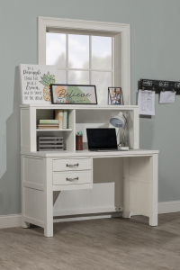 Hillsdale FurnitureHighlands Wood Desk With Hutch in White