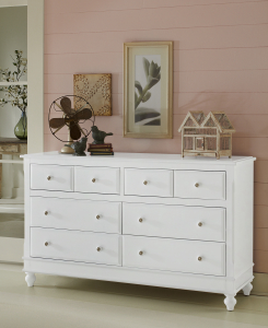Hillsdale FurnitureLake House Wood 8 Drawer Dresser in White