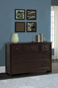 Hillsdale FurnitureSchoolhouse 4.0 Wood Dresser With 5 Drawers in Chocolate